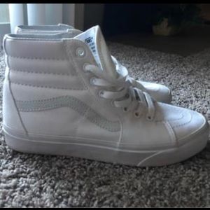 Sk8-Hi Vans